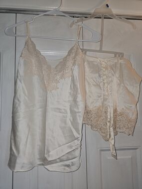 100% Silk w/Lace Trim Cami & Short Sleep Set - Ivory & Peach